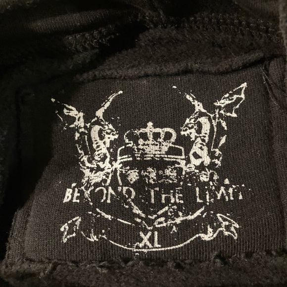 Beyond the Limit Kal-el (Superman) studded, distressed zip up hoodie size XL - Picture 8 of 8